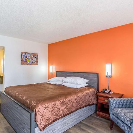 Econo Lodge Durant Eksteriør billede